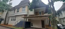 Rumah 3 lantai dalam cluster mezzanine  (murah)