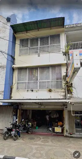 Ruko Siap Bisnis di Pantai Losari Nego Sampai Deal