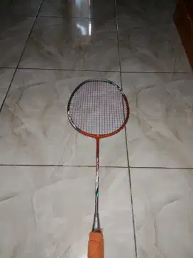 Raket Badminton Yonex Bekas Kondisi Bagus
