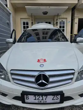 Marcedes benz Putih 2011 C250