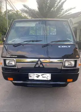 Mitsubishi L300 2023
