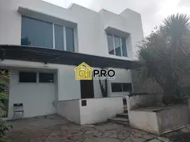 DI JUAL RUMAH FULL FURNISHED BUKIT GOLF RIVERSIDE DEKAT TOLL CIMANGGIS