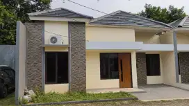 RUMAH MEWAH 3 KAMAR TIDUR SIAP HUNI DEKET GERBANG TOL CIMANGGIS