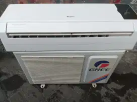 Dijual AC 1 pk merk GREE kondisi sangat mulus dan dingin