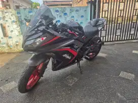 Ninja Fi 250 SE ABS