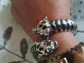 Gelang Fashion Panther