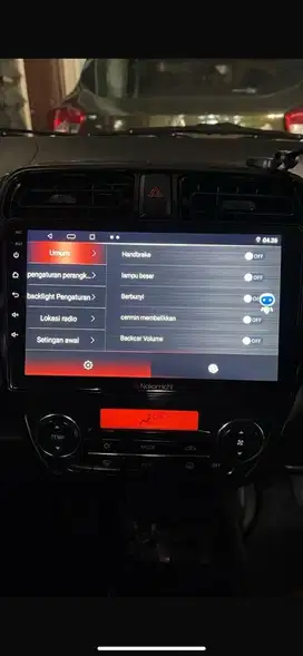 HEAD UNIT NAKAMICHI 9 inch
