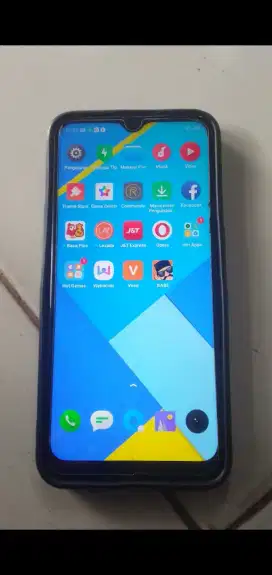 Realme C2 3/32 gb