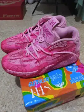 Sepatu Basket Puma Mb 02 Rick & morty warna pink burgundy size 41