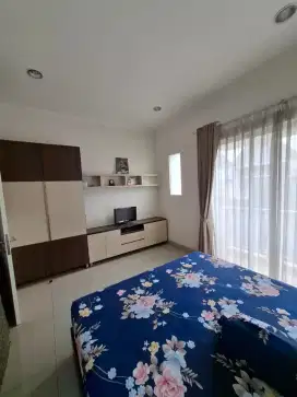Disewakan rumah cantik furnish di Summarecon cluster Amanda Bandung