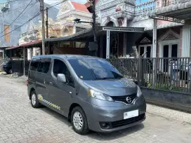 Nissan Evalia XV AT