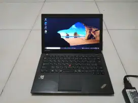 Laptop lenovo thinkpad x240 i5 gen 4 ram 8 ssd ngebut