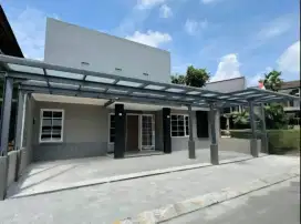 Dijual rumah cantik full renov di singgasana bandung