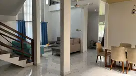 Disewakan rumah di Puspita Loka BSD baru renovasi dan furnished