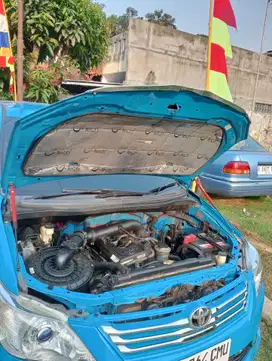 Toyota Kijang Innova 2010 Bensin