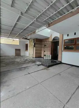 Dijual rumah lokasi strategis main road Taman kopo Indah 3 bandung