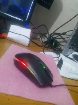 Mouse RGB Robot Murah bagus..masih baru