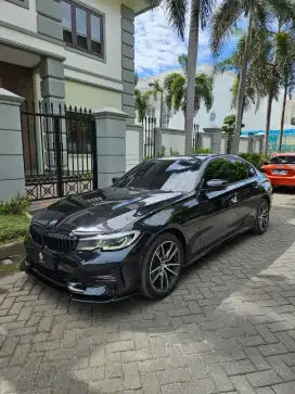 Bmw 3.20 sport tahun 2020 matic