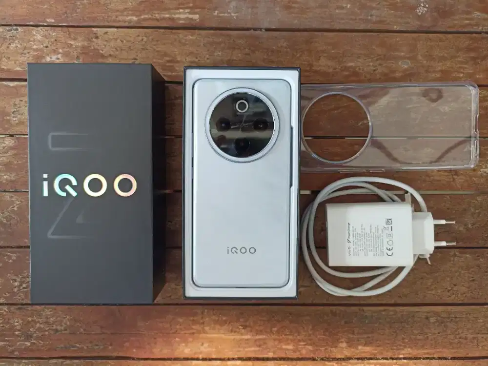Vivo IQOO Z10 5G 8/128 Like New!