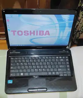 Laptop Toshiba L745 Core i3 2350M RAM 4 GB