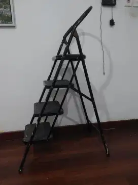 Tangga Lipat Besi 4 Tingkat