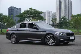 BMW 530i 2019/2020 Msport M Sport G30 Bensin Abu 520i