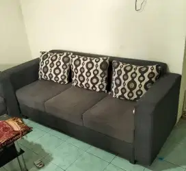 Sofa ruang tamu