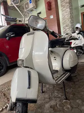 Vespa P150X mk1 Tahun 1979 Original Paint