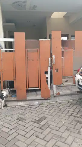 Dijual Cepat Rumah  1,5 Lt Di Poris Indah, Cipondoh - Tangerang