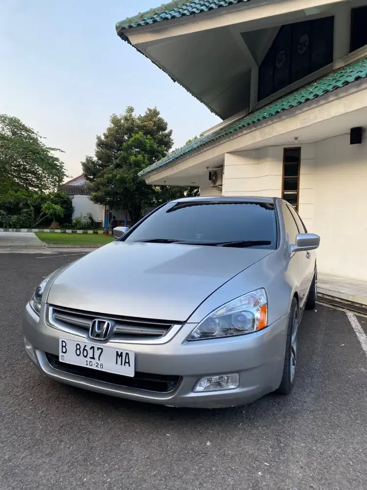 Honda accord CM5 2003