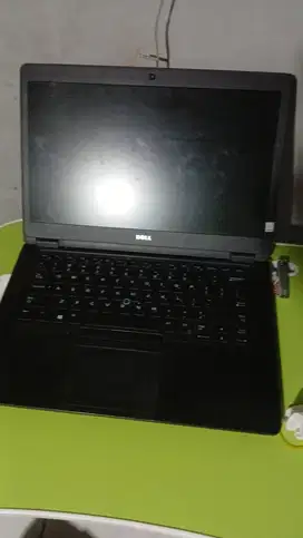 LAPTOP DELL Intel Core I5 Gen6