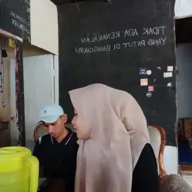 Butuh pekerjaan