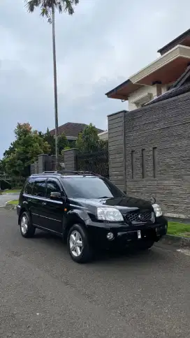NISSAN  X-TRAIL ST AT 2005