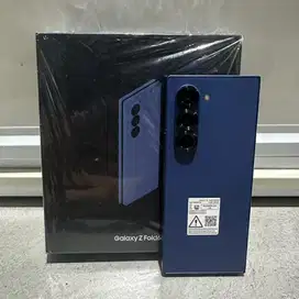 Samsung galaxy z fold 6 12/256gb like new