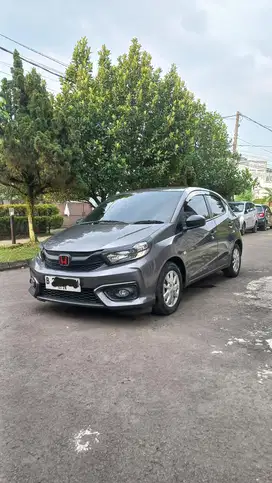 Fs : Honda Brio E CVT 2023 Full ori cat & Full Record dealer resmi!