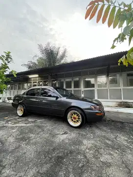 dijual mobil great corolla tahun 1993