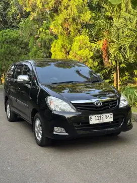 TANGAN KE 1 TOYOTA KIJANG INNOVA G MANUAL MT DIESEL SOLAR TAHUN 2010
