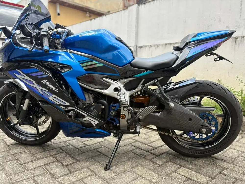 Kawasaki Zx25r 4silinder