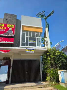 Disewakan Ruko Hook 2 Lantai di Serpong Garden 2 Cisauk