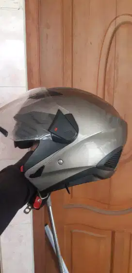 Helm zeus 611 size L