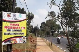 X BANNER ATAU SPANDUK BENNER MALIK PRINT JAKARTA BARAT