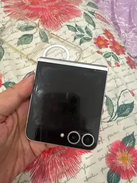 Samsung ZFlip 6 - 12/256GB