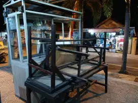 Rombong aluminium dan meja warung