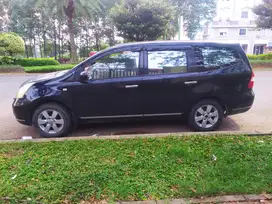 Nissan Grand livina 2010 Bensin