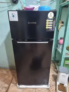 kulkas/lemari es Merk Changhong 2 pintu gress