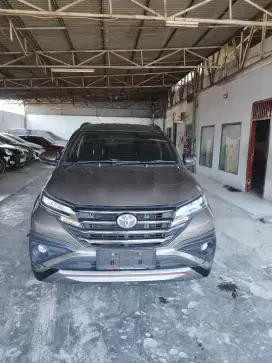TOYOTA RUSH 1.5 TRD SPORTIVO A/T( AUTOMATIC) THN 2018 WARNA CHAMPAGNE