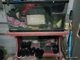 Dijual murah aquarium besar NiSso dan mejanya