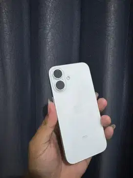 Iphone 16 128gb resmi ibox 2 bulan pakai