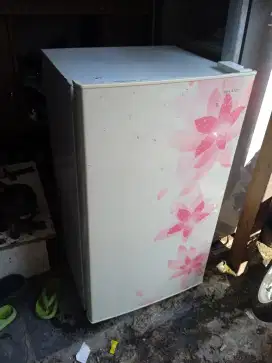 Kulkas Sharp 1 pintu