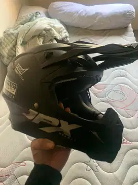 Helm JPX Fox 1 Bekas